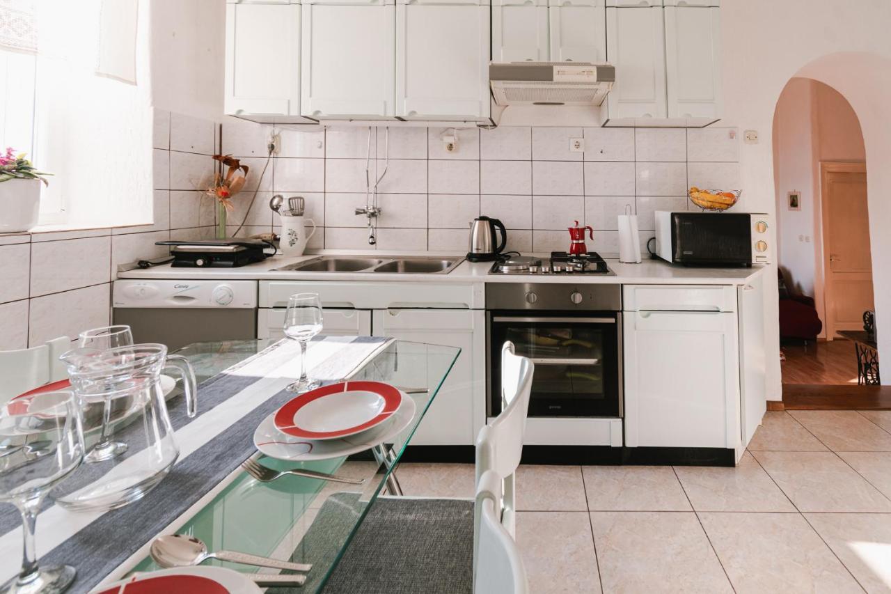 Arya Apartment Šibenik Eksteriør billede