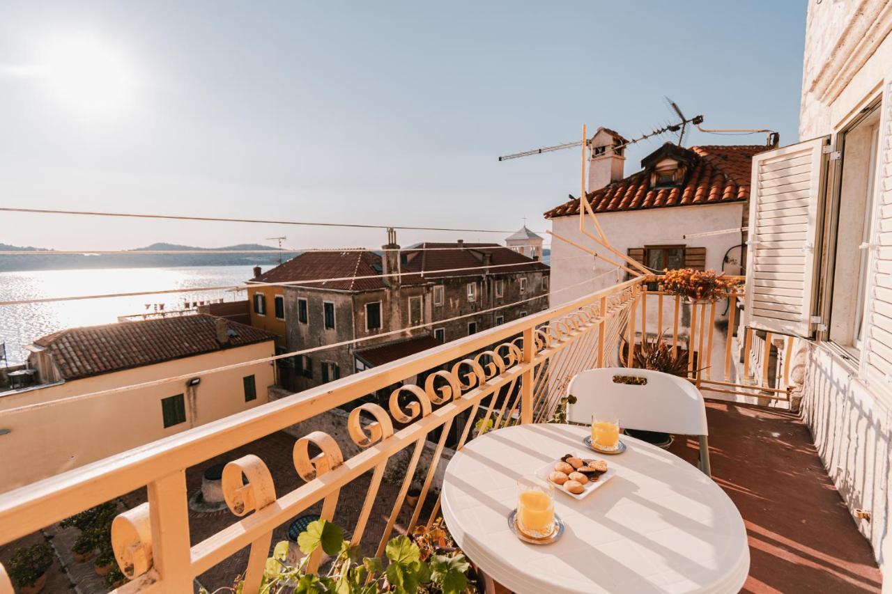 Arya Apartment Šibenik Eksteriør billede